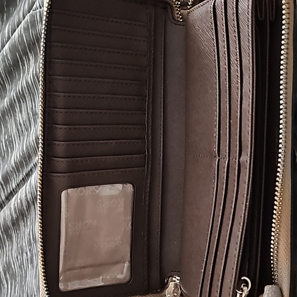 MK clutch - Picture 3 of 4